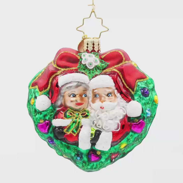 Mr. & Mrs. Claus Mistletoe Moment Gem